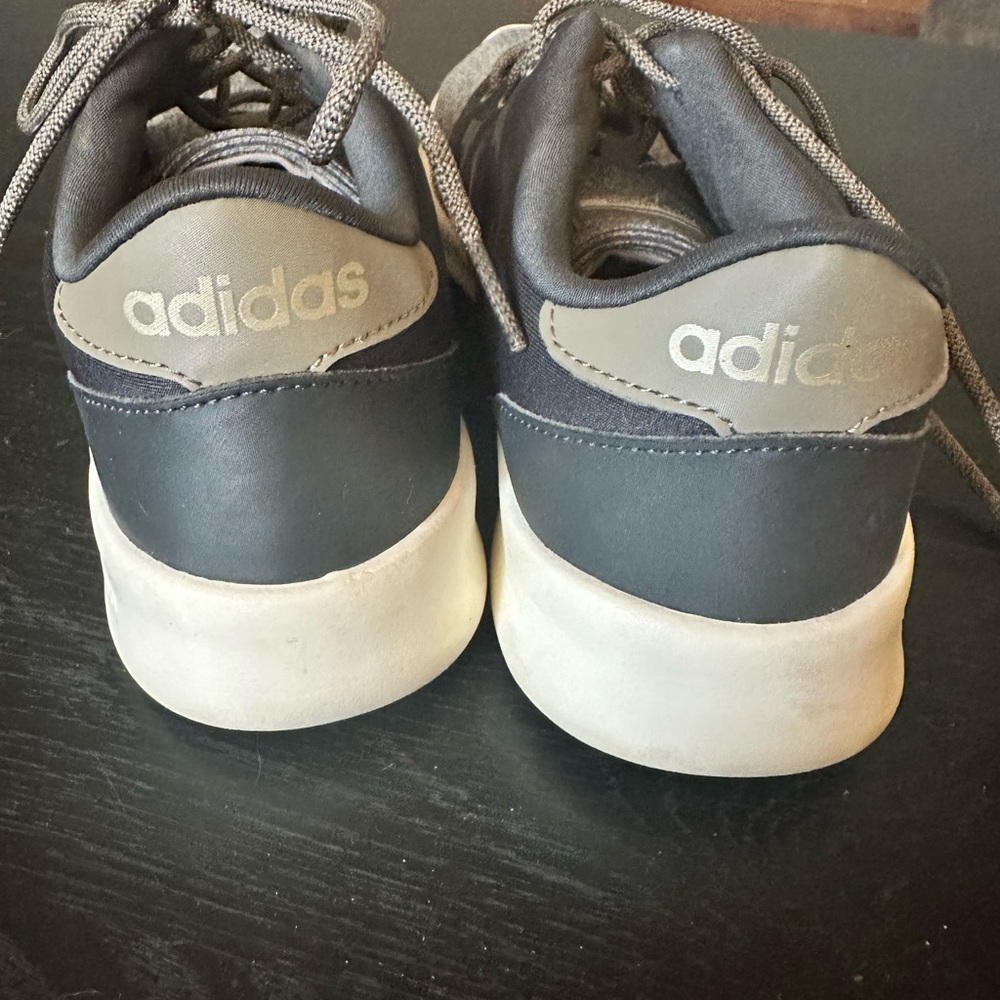 Adidas cloud foam - Picture 2 of 3